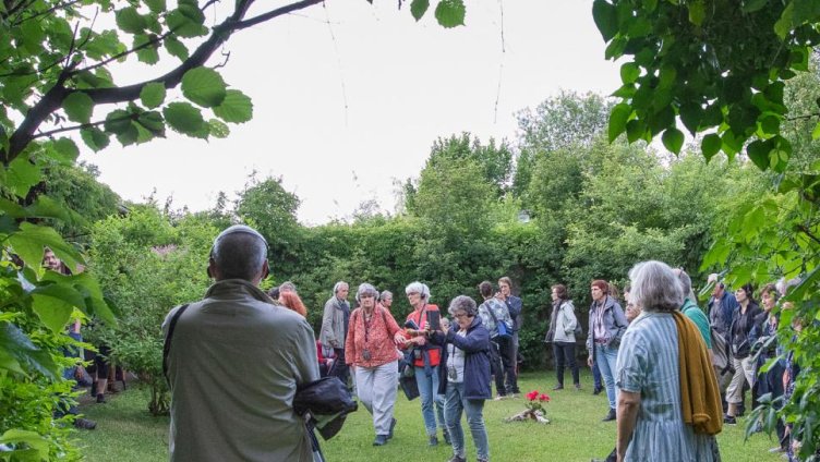 lauschig unterwegs – Krimispaziergang mit Sandra Hughes