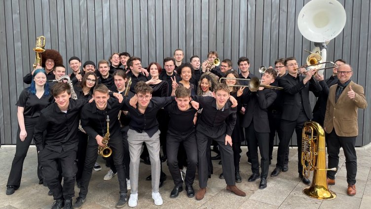 umsonst und draußen - Landes-Jugend-Jazz-Orchester