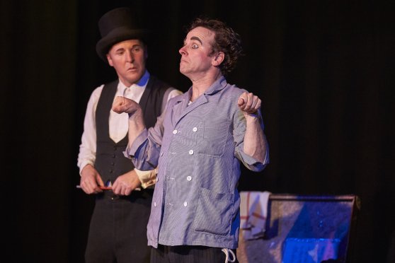 Gilbert und Oleg - Zirkus auf dem Bauernhof