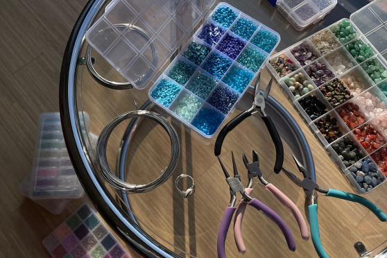 Perlen, Draht und Fantasie - kreiere deinen Schmuck