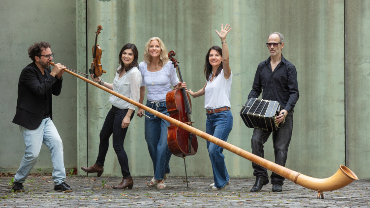 Trio Artemis & Friends