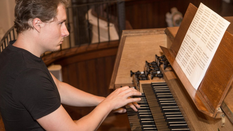 Orgel Z'Nacht - Die Kirchenorgel modern interpretiert!
