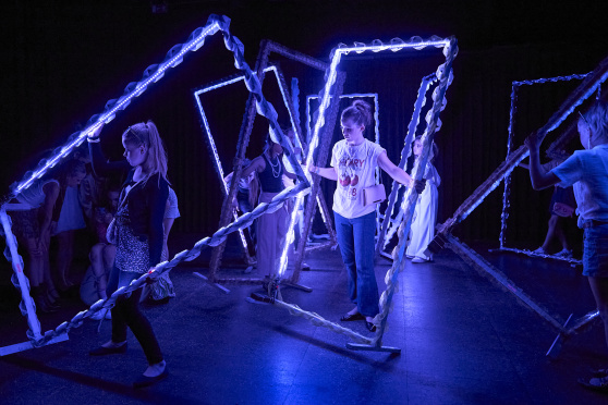 Frau Hölle: pechschwarze Wahrheiten und goldene Lügen