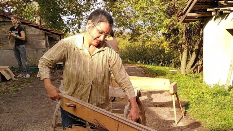 Vom Flachs zum Faden