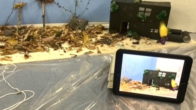 Und Action! Es wird ein Film in Stop-Motion-Technik erstellt.