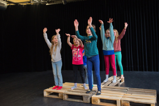 Junges Theater Thurgau Merkur (7-11)