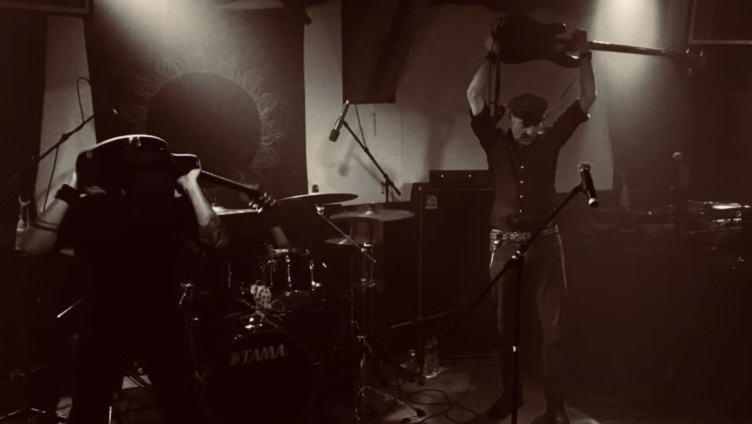 Leaden Fumes (CH) & Dim Hope (CH)