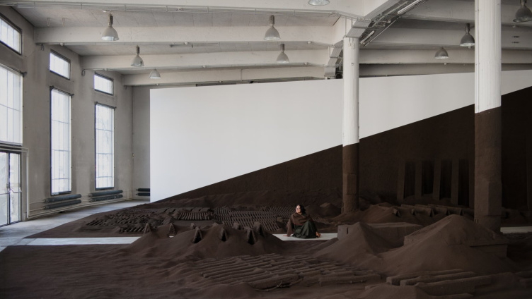 Delcy Morelos ­­– Las formas de la sombra (Die Formen des Schattens)