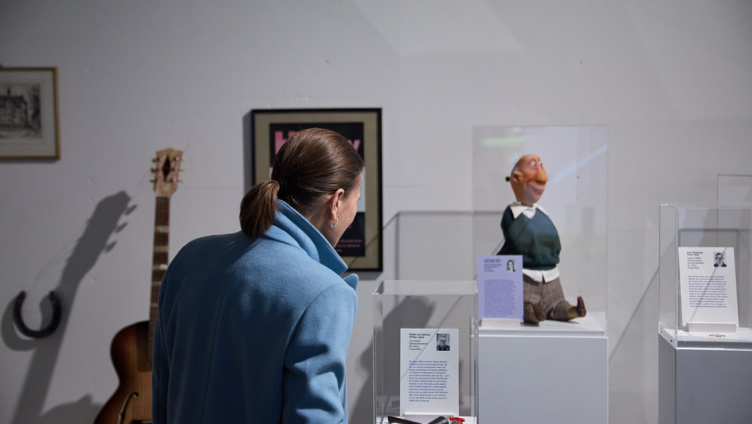 Museumstalk in der Sonderausstellung «Leben & Lassen. Spuren des Menschseins»
