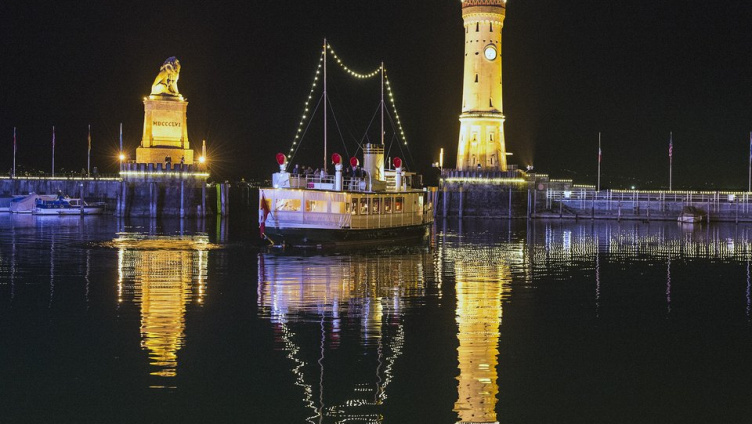 Lindauer Hafenweihnacht mit der M.Y. Emily