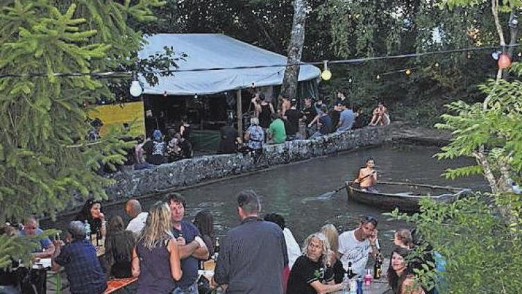 Chili und Musik am Weiher