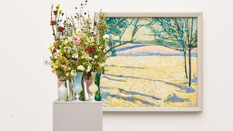 Floraler Blick auf Kunst