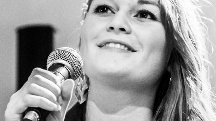 Jazz bei einem Picknick am See