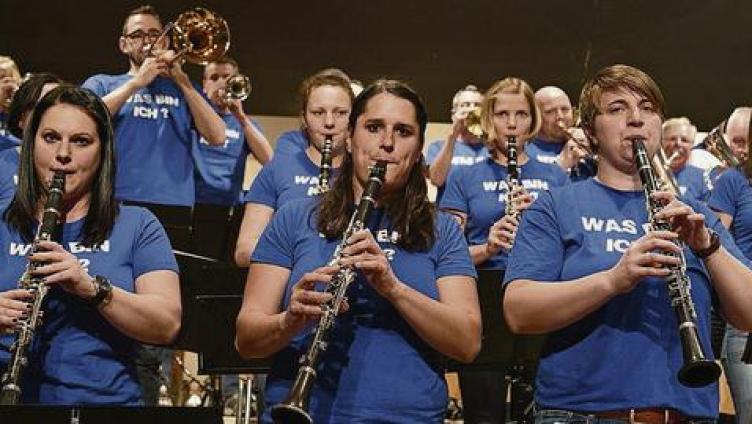 Musikalische Show mit Uraufführung