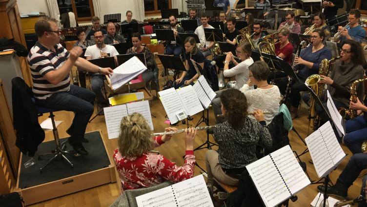 Aschenbrödel auf schweizerisch