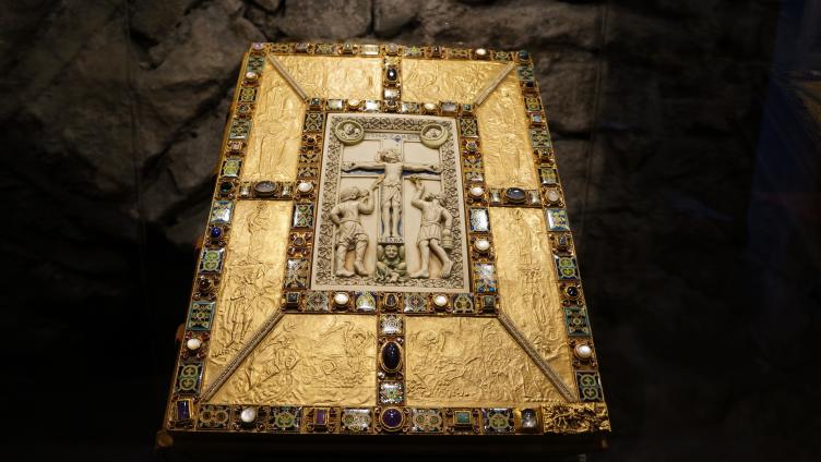 Zwischen Kunst und Kommerz