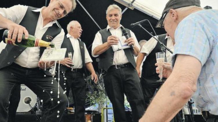 Die Manser-Buebe sind im Schuss