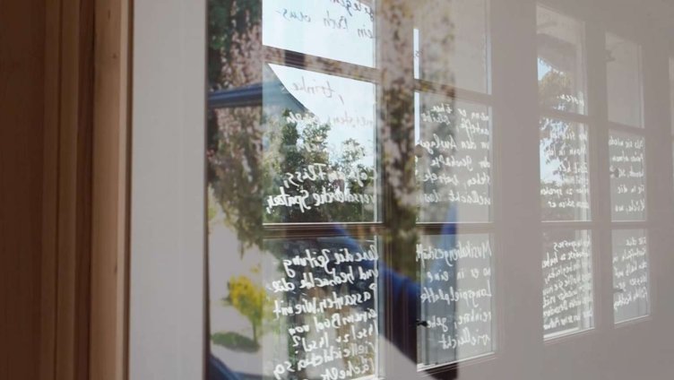 «Fenstertheater» - ein tête-à-tête mit Helen Dahm und Gianni Kuhn