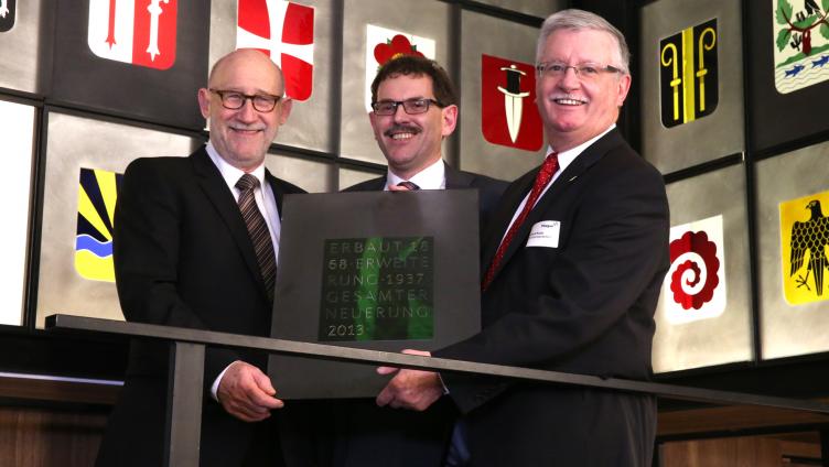 Regierungsgebäude neu eingeweiht