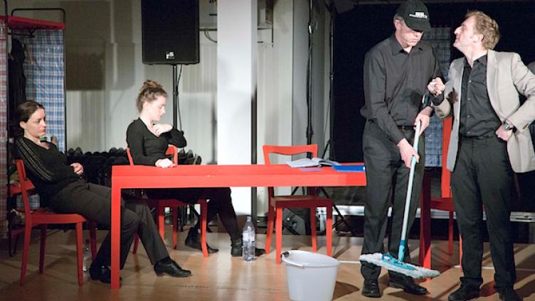 „Hereinspaziert“ - von innen und aussen betrachtet