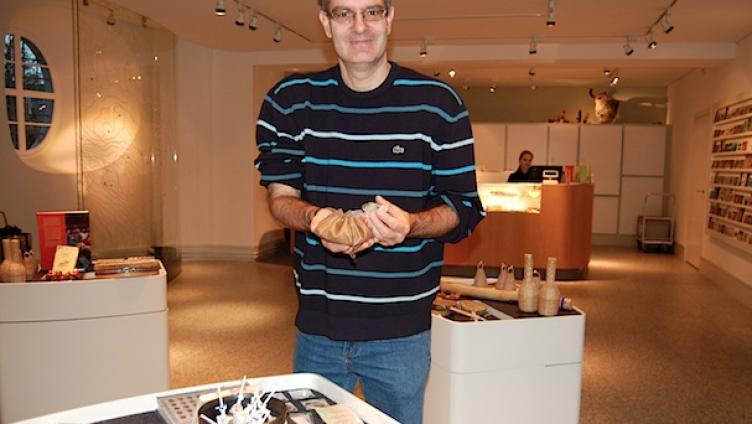 Im Shop des Archäologie- und Naturmuseums heisst der Bestseller Steinzeit-Lolli